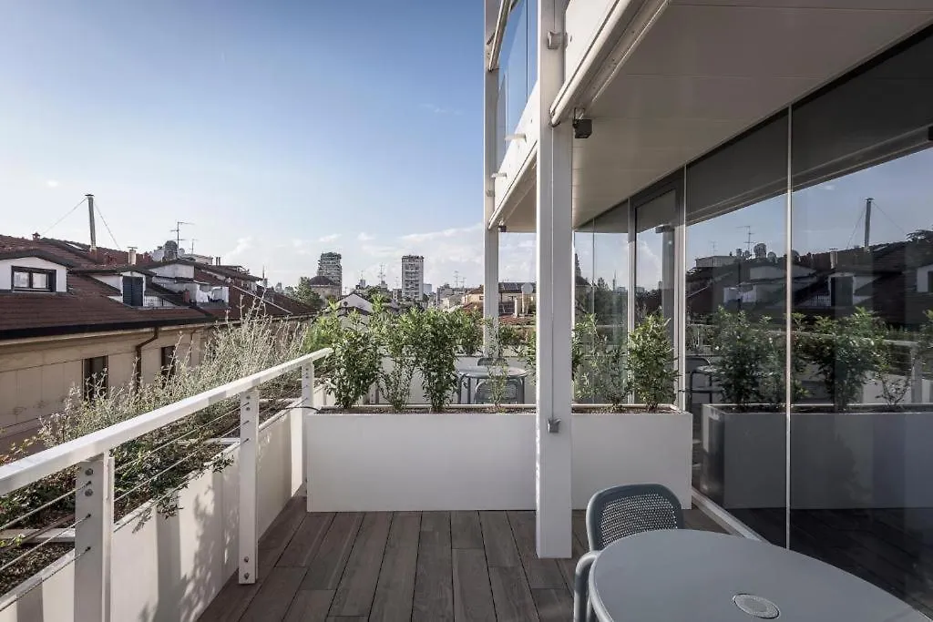 **** Hotel Hotiday Room Collection - Milano Cinque Giornate Itálie