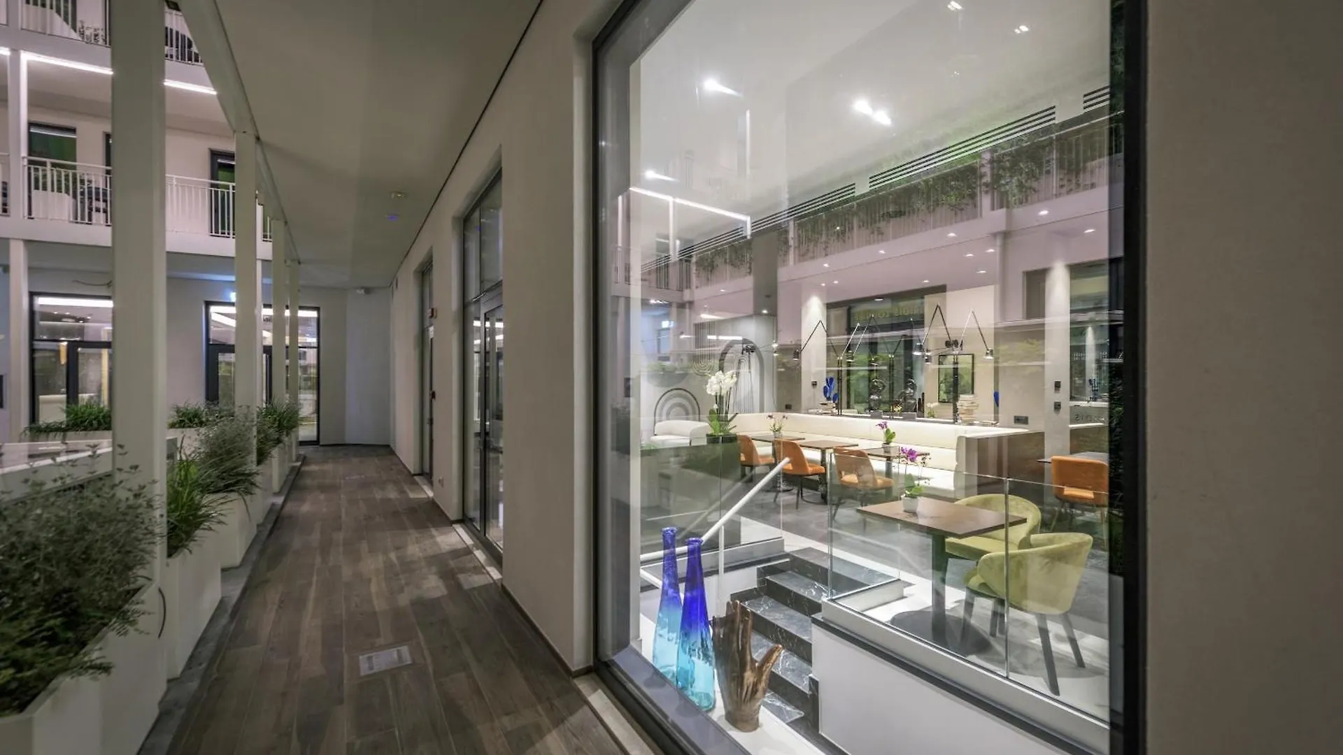 Hotel Hotiday Room Collection - Milano Cinque Giornate