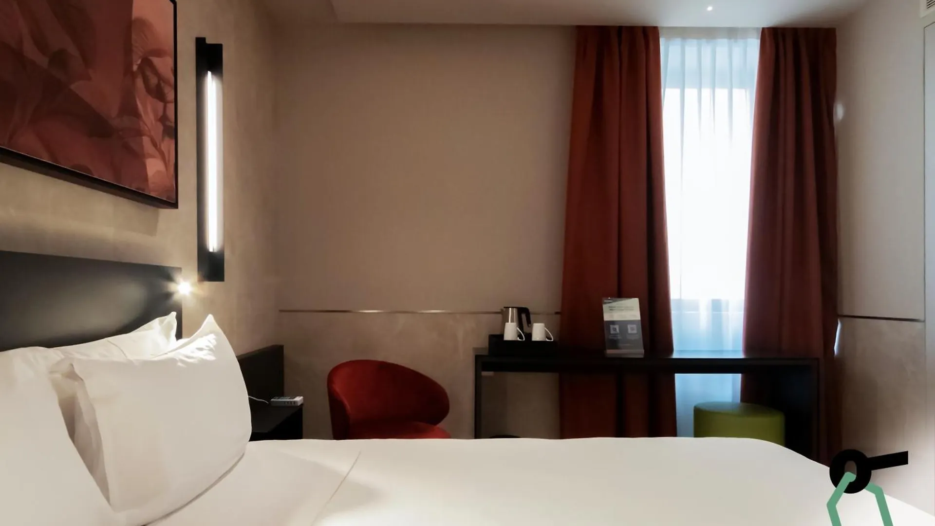 Hotiday Room Collection - Milano Cinque Giornate 4*,  Italien