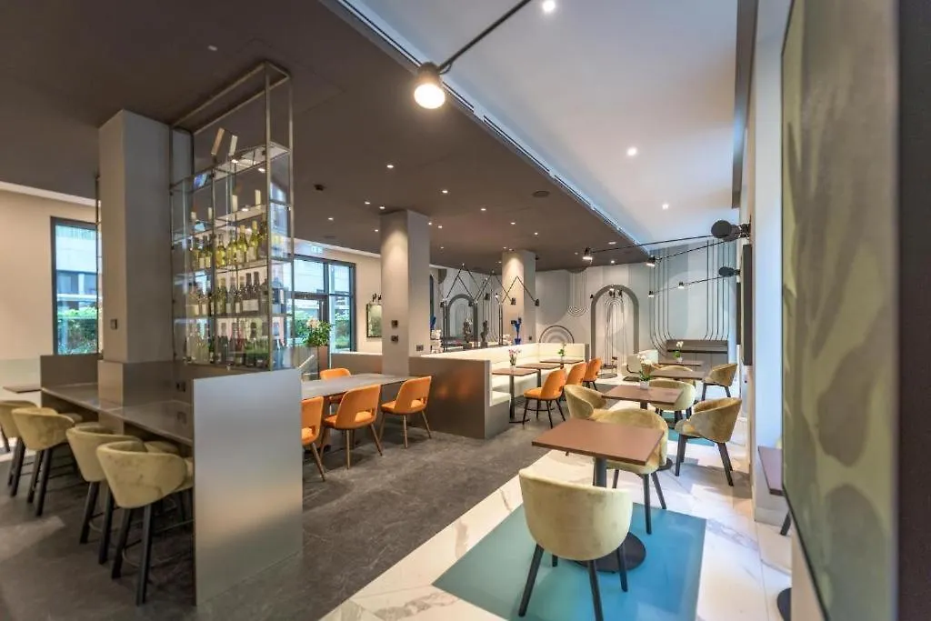 Hotiday Room Collection - Milano Cinque Giornate Hotel
