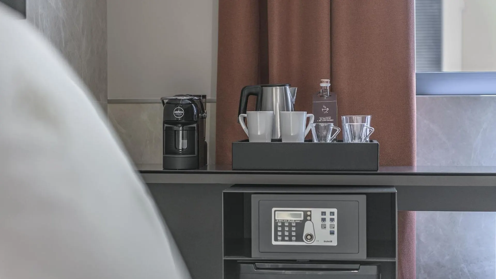 Hotiday Room Collection - Milano Cinque Giornate Milan